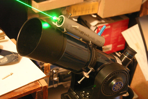 Dispositif de pointage laser allumé